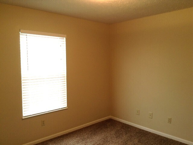 Building Photo - 2209 Springside Ct