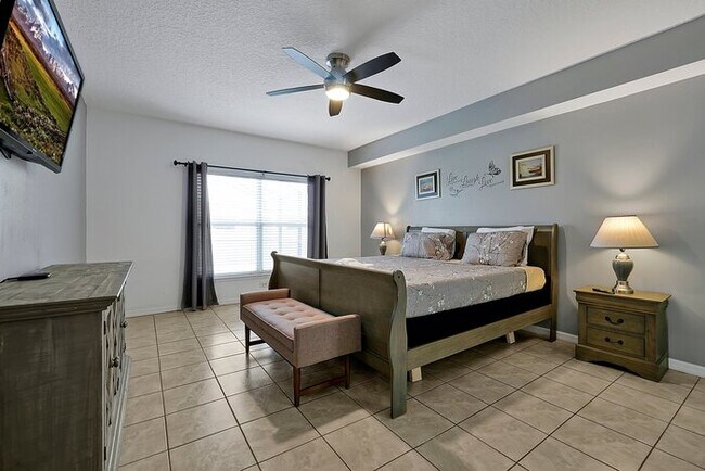 Building Photo - 112 Paloma Dr