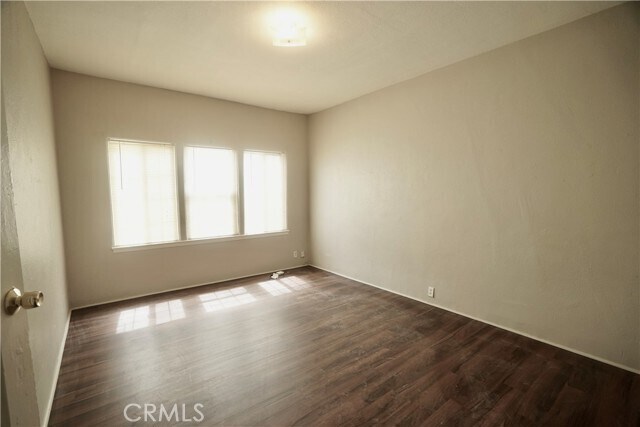 Building Photo - 1336 Elm St