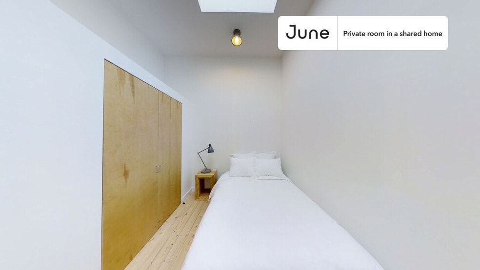 Primary Photo - Room in Shared 6 bed/2 bath home