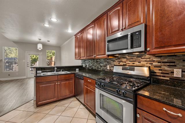 Building Photo - 609 Rosemead Dr