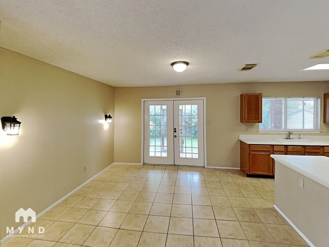 Building Photo - 21638 Longwood