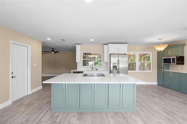 Building Photo - 5901 Denver St NE