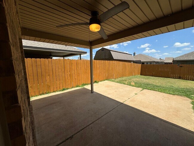 Building Photo - 9703 Ross Avenue