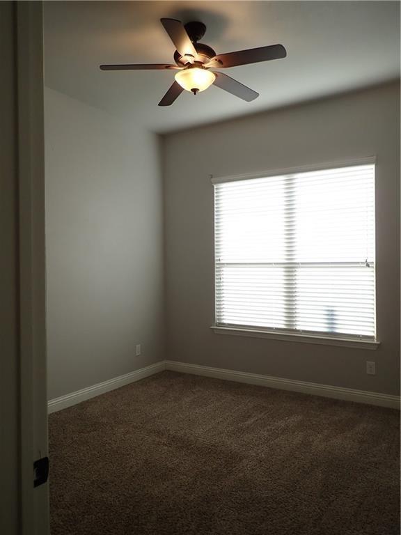 Building Photo - 409 Silver Trail