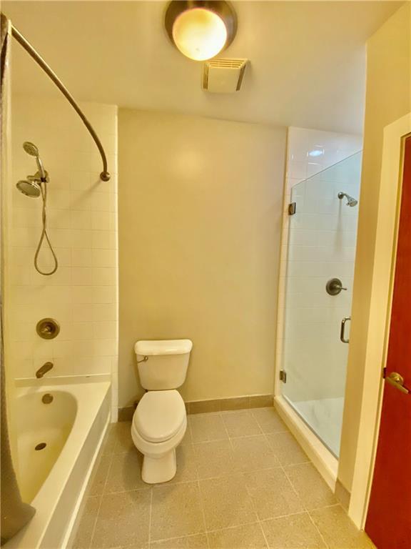 Building Photo - 1221 Caroline St NE