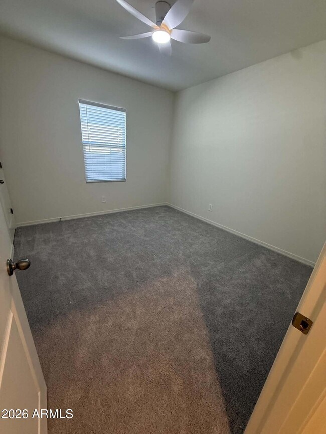 Building Photo - 2073 Driftwood Dr