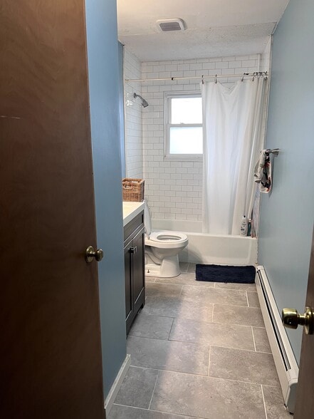 Building Photo - 204 Eastern Heights Dr