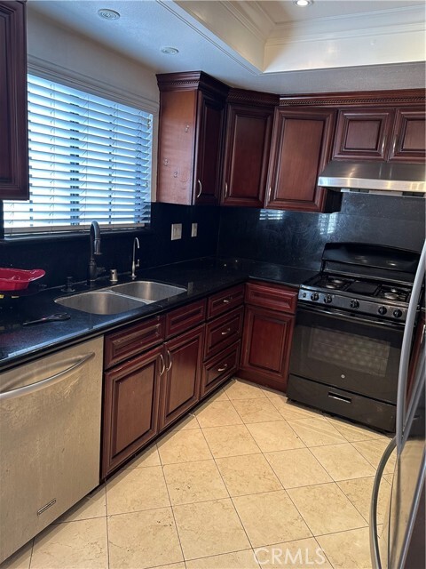 Building Photo - 11 California St