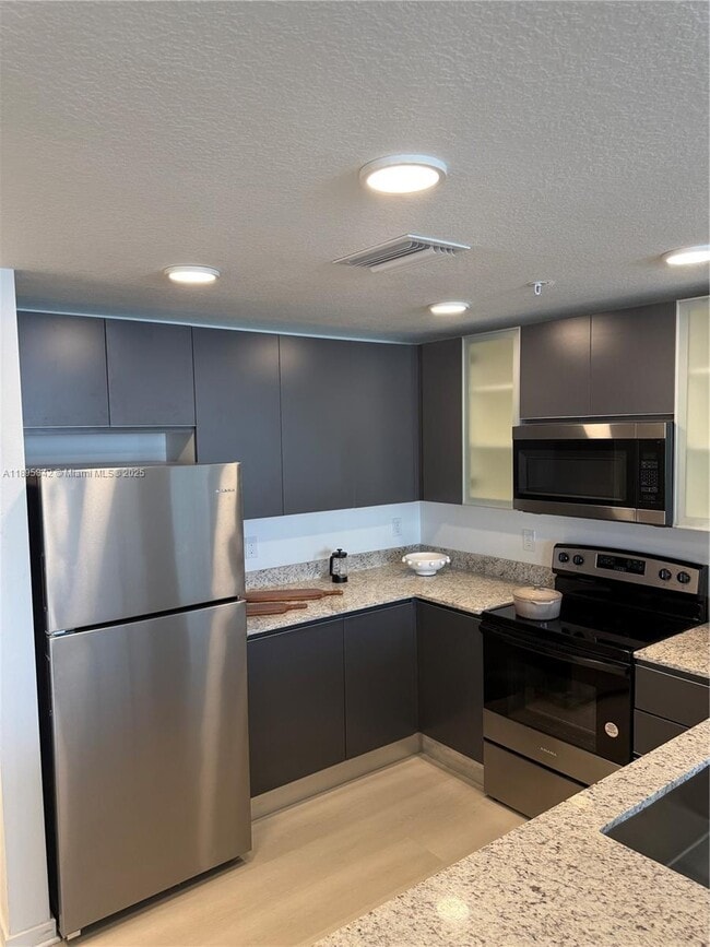 Building Photo - 5592 Pga Blvd