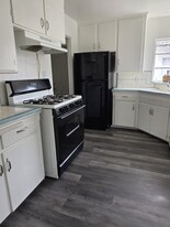 Building Photo - 545 W Hedges Ave