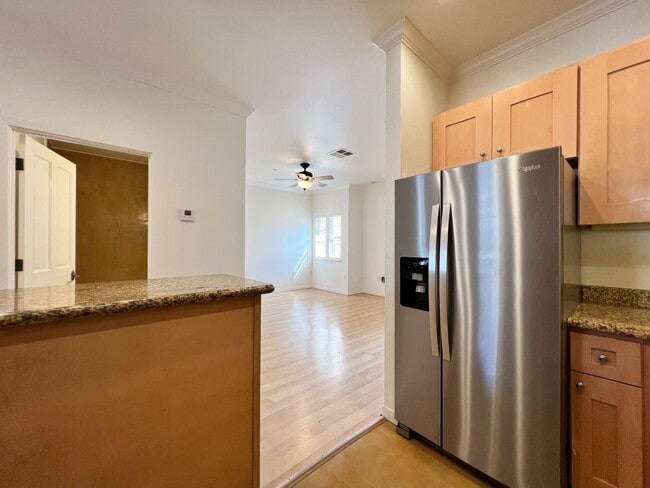 Building Photo - Napa Condo with Double Garage & Private Patios