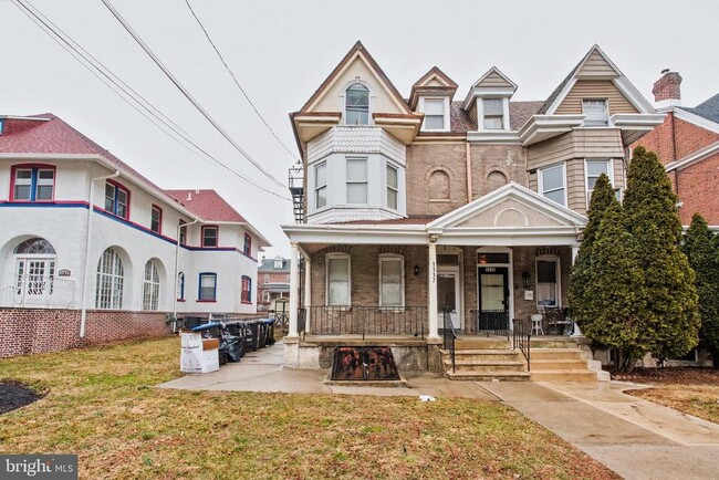 Building Photo - 1117 W Main St