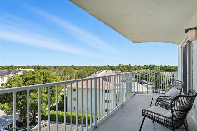 Building Photo - 1300 Gulf Shore Blvd N