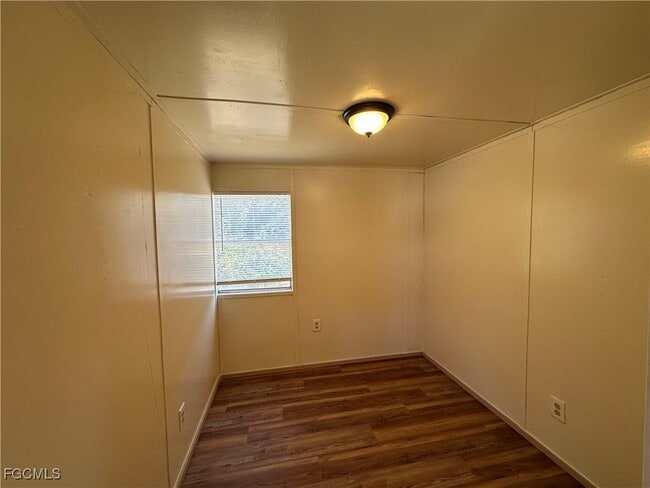 Building Photo - 7849 Suncoast Dr