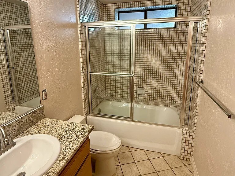 Building Photo - 13114 Polvera Ave