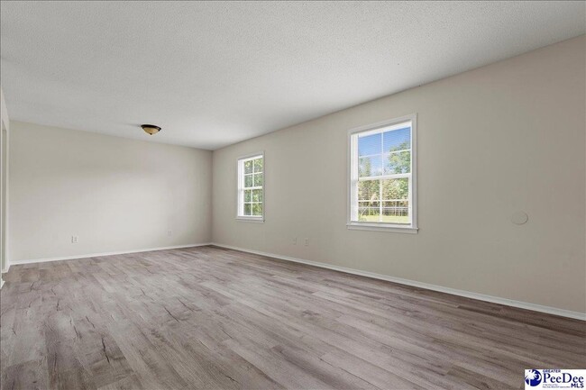 Building Photo - 319 Revell Dr