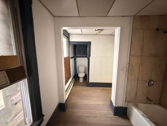 Building Photo - 51 Arch St