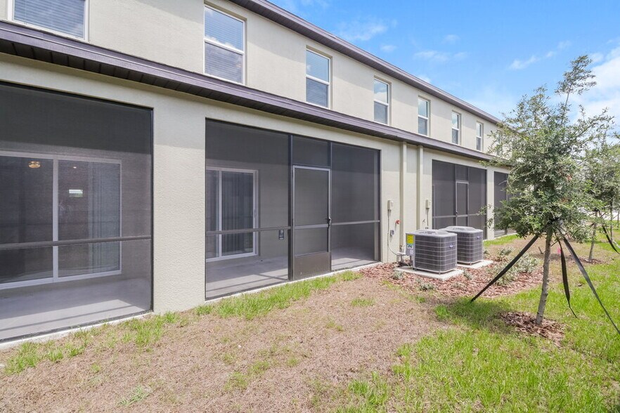 Building Photo - 2145 Great Sapphire Ln