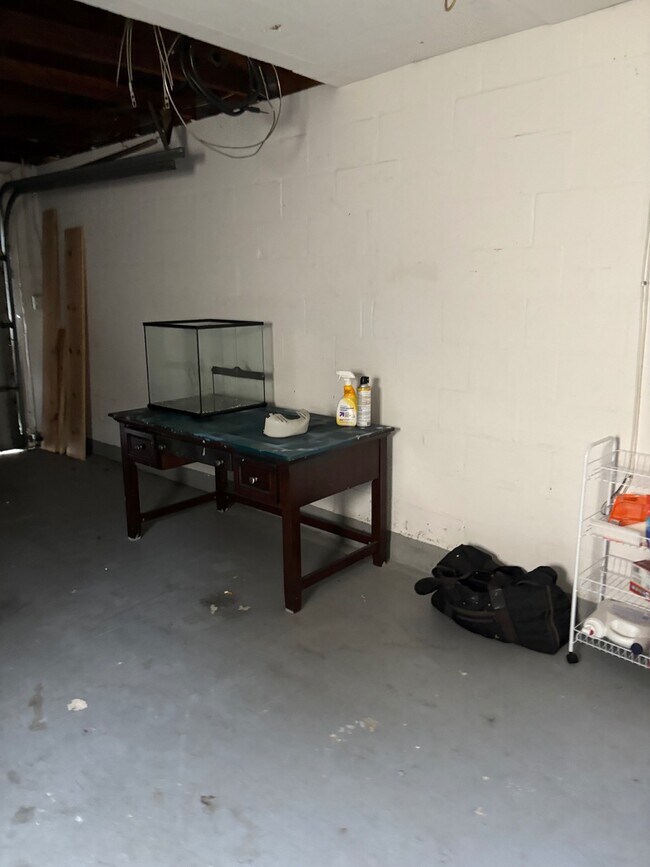 Building Photo - 12411 Partridge Hill Row