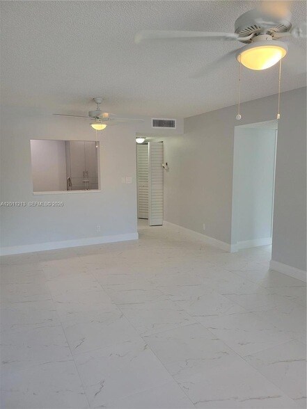 Building Photo - 4163 NW 90th Ave