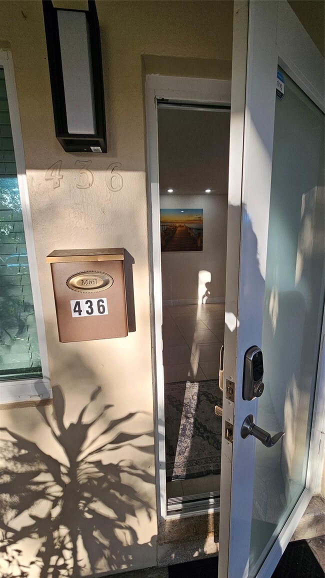 Building Photo - 436 NE 25th Ave