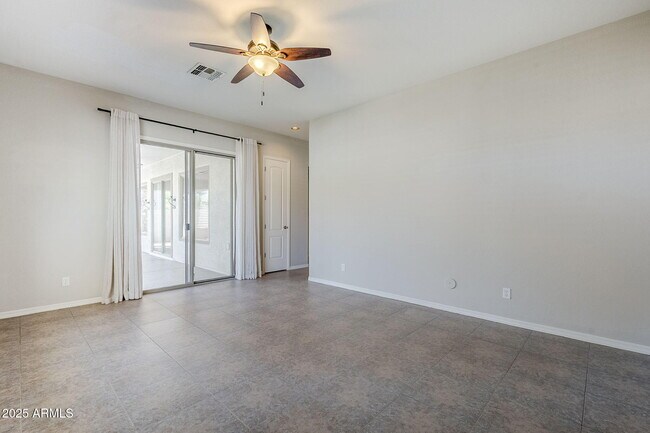 Building Photo - 2910 W Donatello Dr