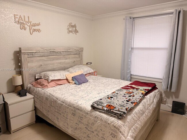 Building Photo - 7220 Southgate Blvd