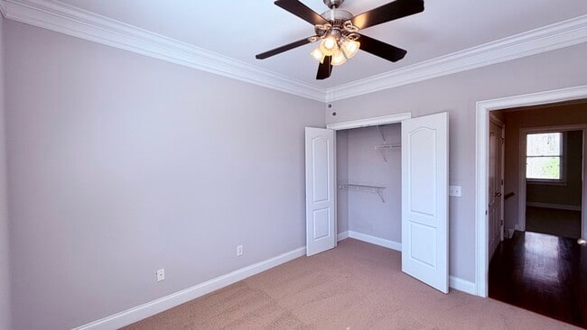 Building Photo - Perfect West Midtown Location! 4 Bedroom Townhouse, Granite, Hardwood Floors