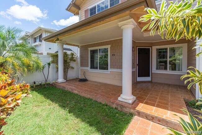 Building Photo - 3 Bed 2.5 Bath Townhome in Spinnaker Place Townhomes 2