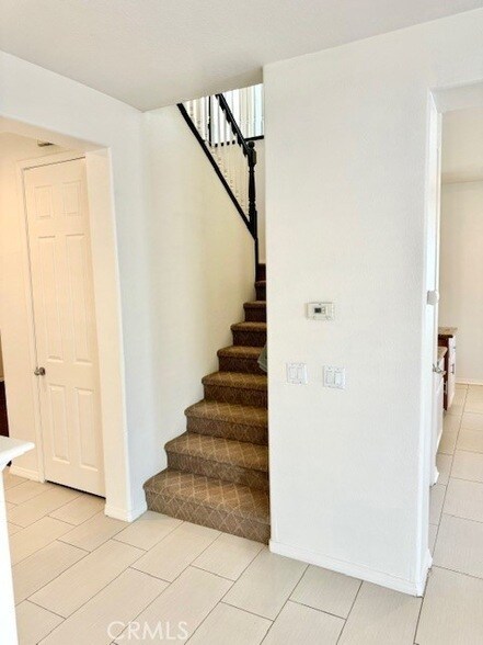Building Photo - 1562 Cheshire Dr