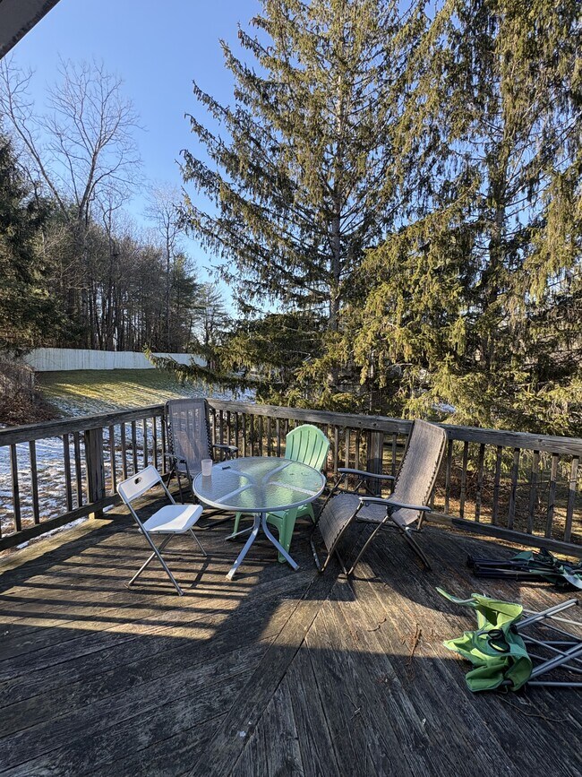 Building Photo - 1 Edgehill Pl