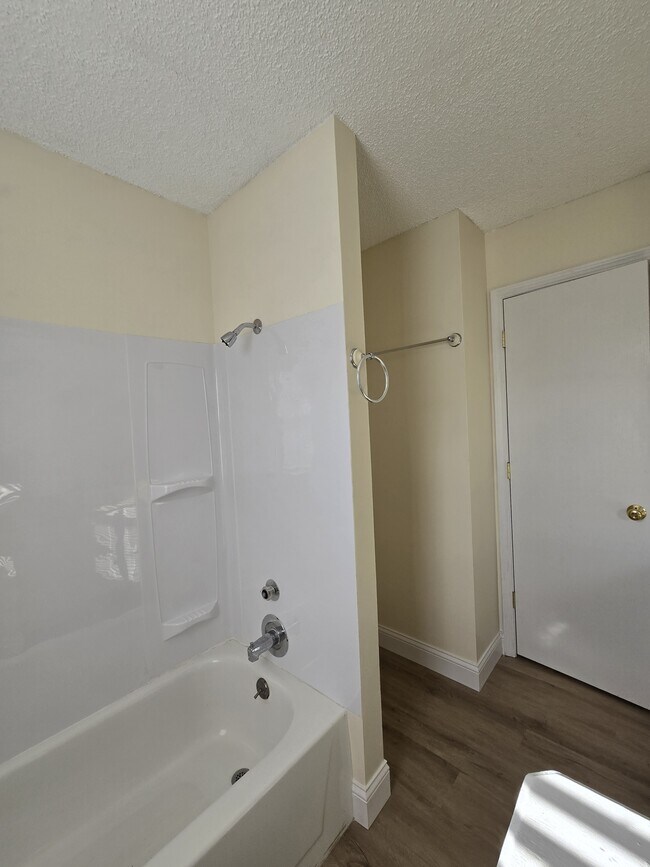 Building Photo - 5223 S Mosley St