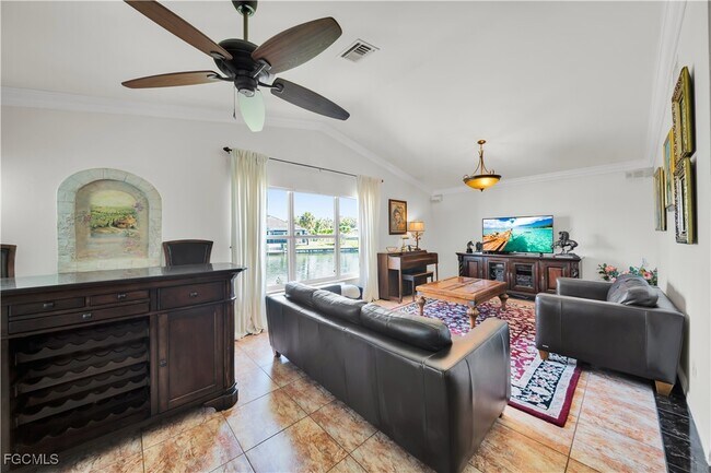 Building Photo - 1811 NE 5th Terrace