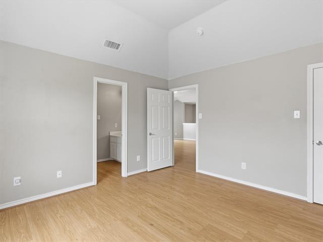Building Photo - 408 Cave River Dr