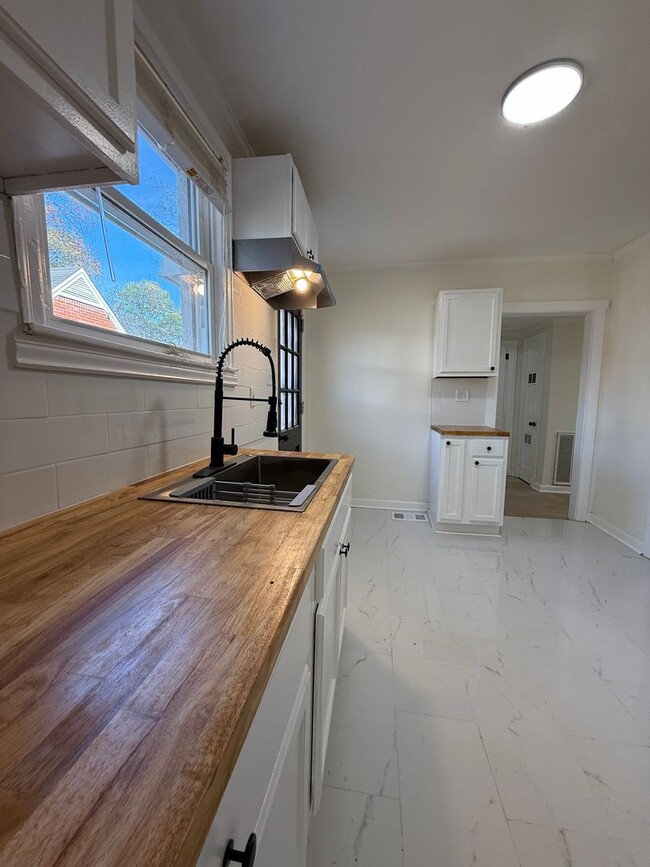 Building Photo - Available June 1st- Recently remodeled 3-bedroom, 2-bath home