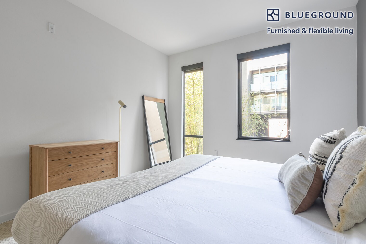 Building Photo - 388 Santana Row