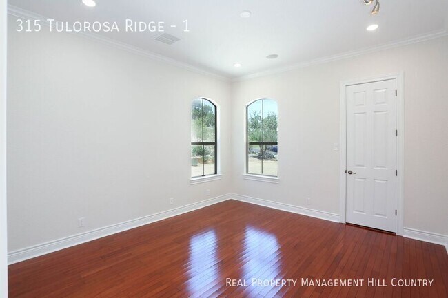 Building Photo - 315 Tulorosa Ridge