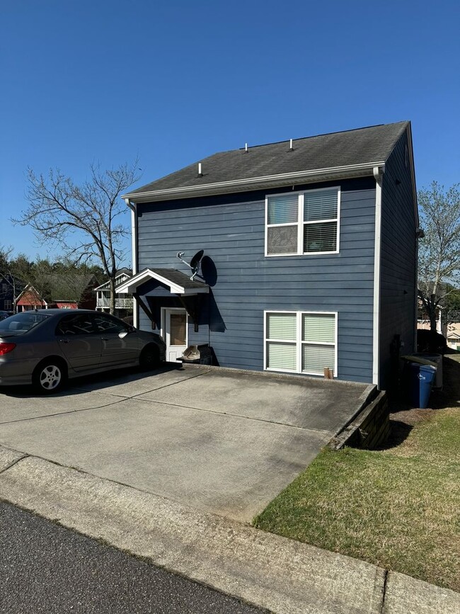 Building Photo - Awesome Standalone Townhouse at Bridgewater!