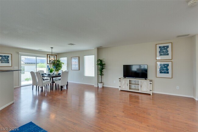 Building Photo - 304 Windsor Ridge Ave