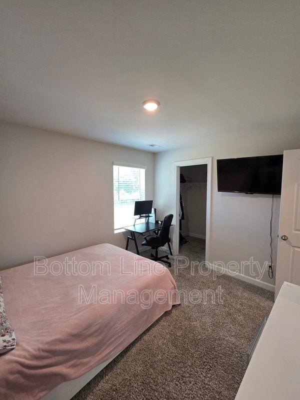 Building Photo - 1221 Colgher St