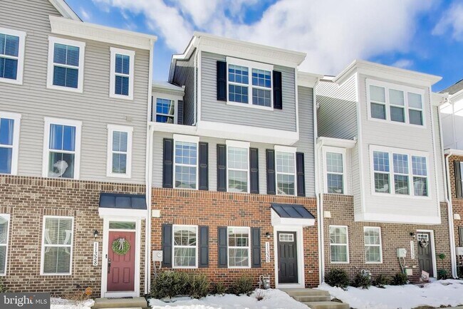 Building Photo - 11330 Meridian Hill Way