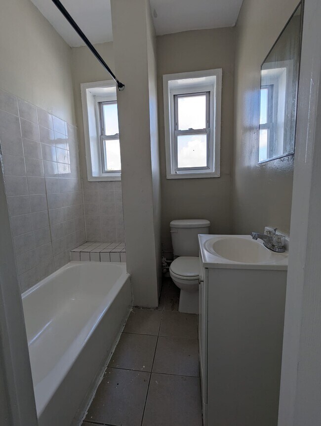 245 Clifton Avenue B1 - 55 Stone St