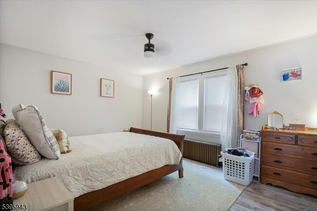 Building Photo - 21 Munson St