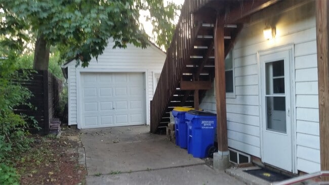 Building Photo - 59 Olive Ct