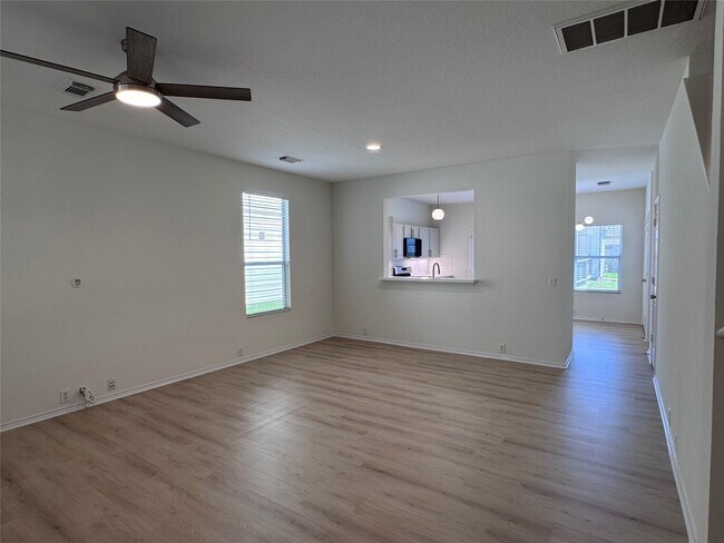 Building Photo - 29726 Sullivan Oaks Dr