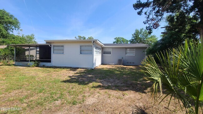 Building Photo - 2222 Harvard Rd