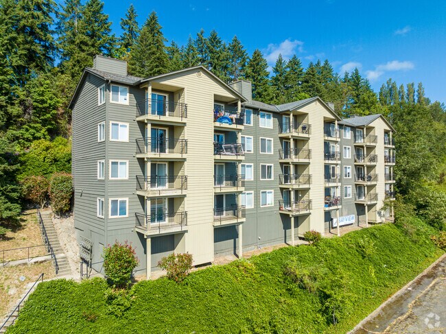 Building Photo - Bayview West Apartments