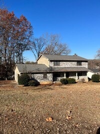 Building Photo - 4 BDRM/2.5BA Home available in Bexhill Sub...