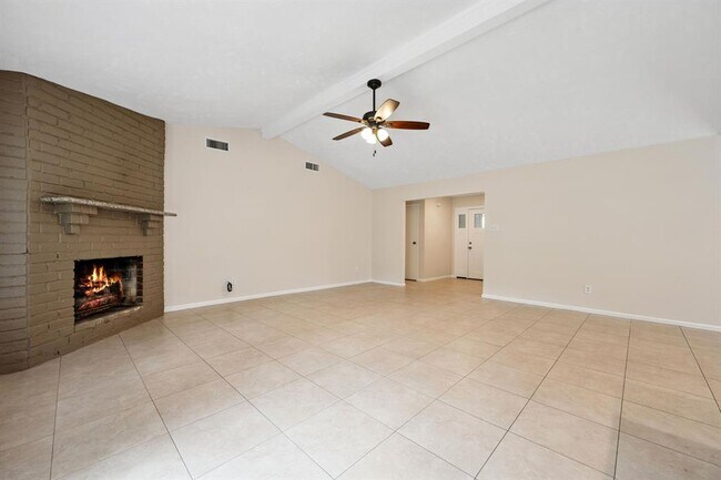 Building Photo - 3346 Birch Creek Dr